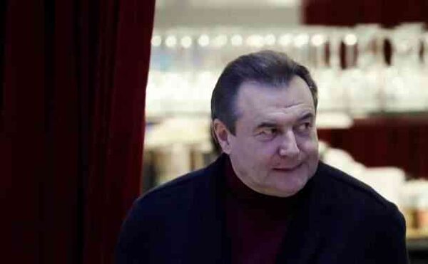 Режиссёра Учителя погнали от госкормушки