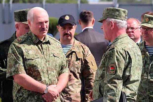 Лукашенко на границе