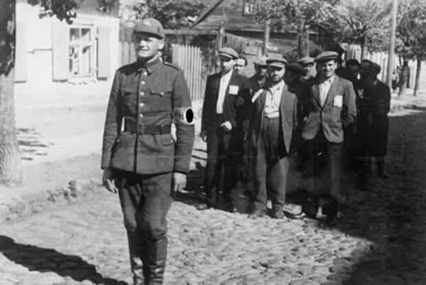 Чёрная гвардия Гитлера стала в Литве национальной гордостью