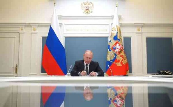 Владимир Путин: поправки в Основной закон вступят в силу 4 июля