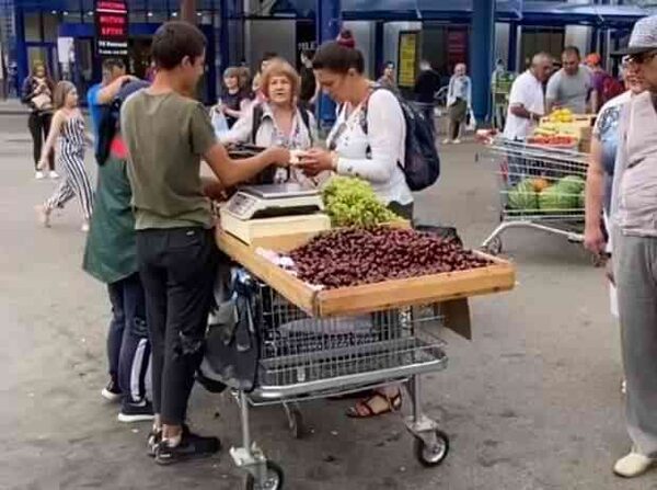 Нелегальные торговые точки в Невском районе возмутили общественников
