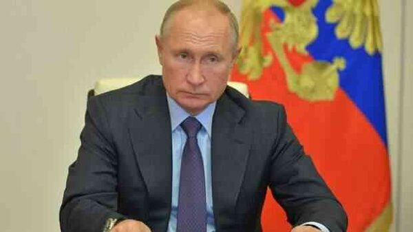 "Или будем сильными, или никакими": Путин рассказал, как Россия чуть не повторила судьбу Украины
