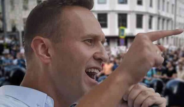 Юлия Витязева: Блогер Навальный плюнул в Россию и в каждого россиянина