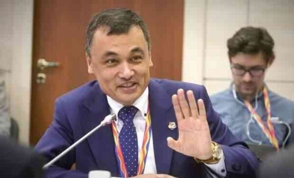 Переобувание в полёте: Казахстанский министр Умаров назвал свои русофобские цитаты «истлевшим мусором»