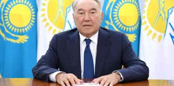 "Восточная дипломатия": Ориентация Казахстана на США