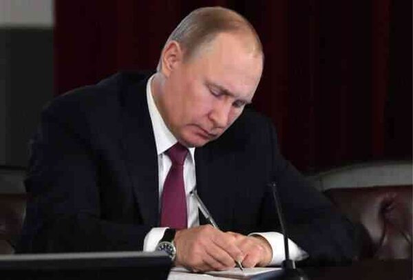Путин подписал указ о торговле газом с недружественными странами