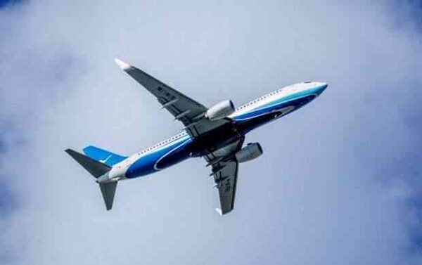 Boeing сокращает производство самого массового самолета ввиду отсутствия российского титана