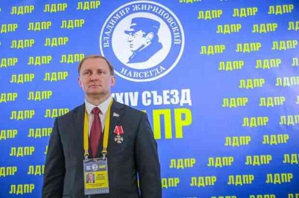 Член Высшего совета ЛДПР заявил о необходимости провести «депедеризацию» партии