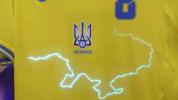 Кому Крым, кому силуэт Крыма. Каждому своё, как говорится...